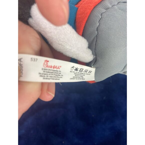 2019 Chick Fil A Grilled‎ Expectations Chikin Its A+ Back to School Cow Plush 9" - Picture 6 of 6